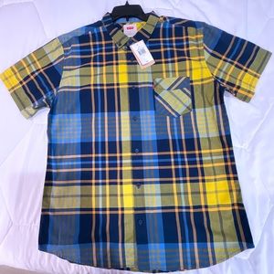 Levi’s Men short sleeve, multi color button up